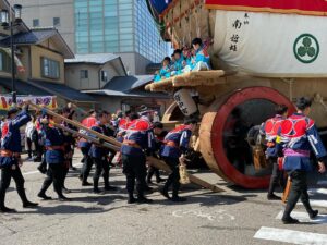 見せ場の一つであるでか山方向転換