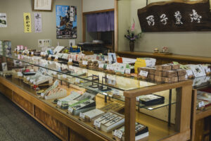 お菓子処花月翠適庵のお菓子コーナー